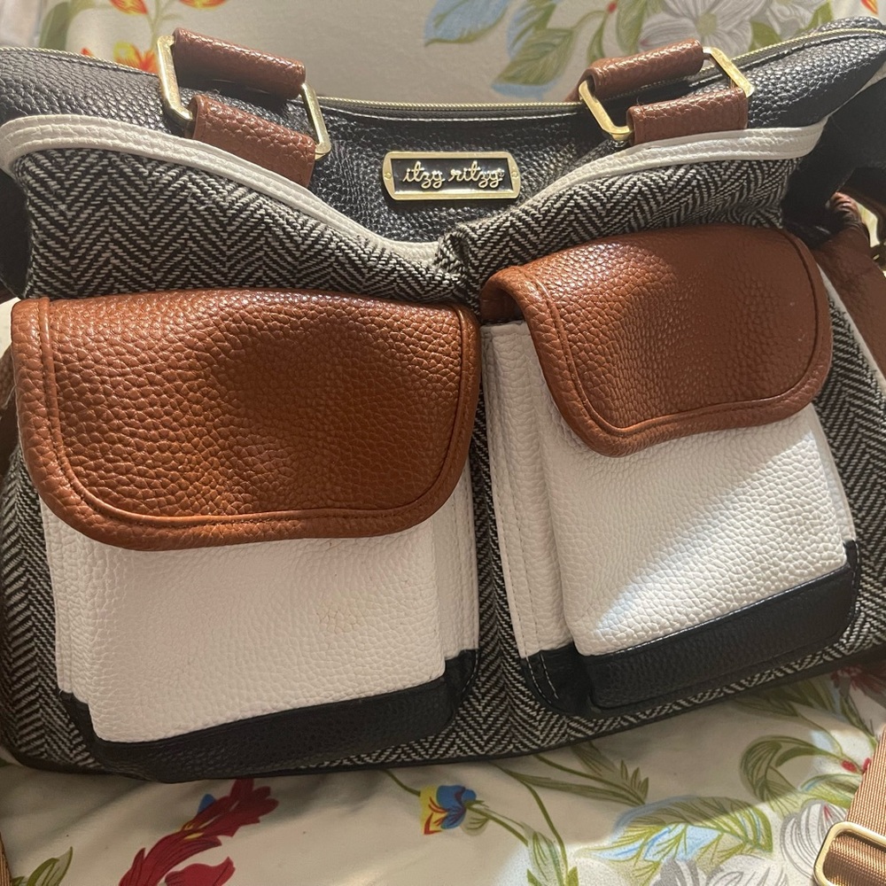 Itzy Ritzy Black and Brown Baby Bag